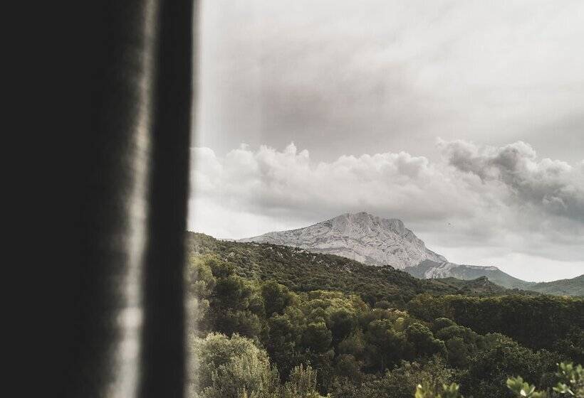 Les Lodges Sainte Victoire Hotel & Spa