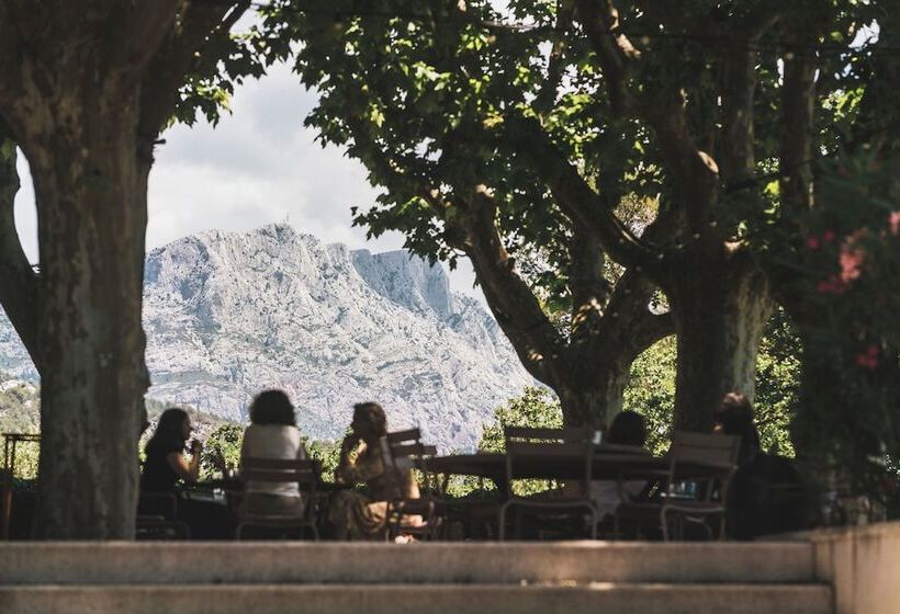 Les Lodges Sainte Victoire Hotel & Spa