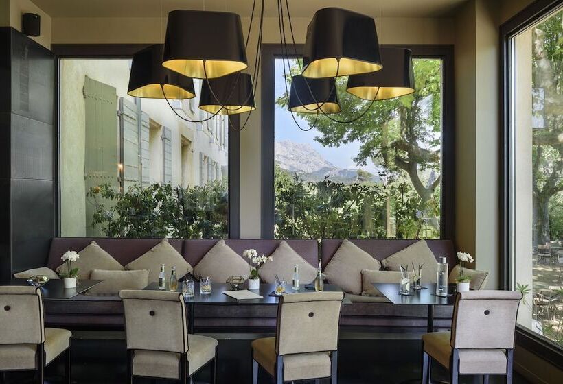 Les Lodges Sainte Victoire Hotel & Spa