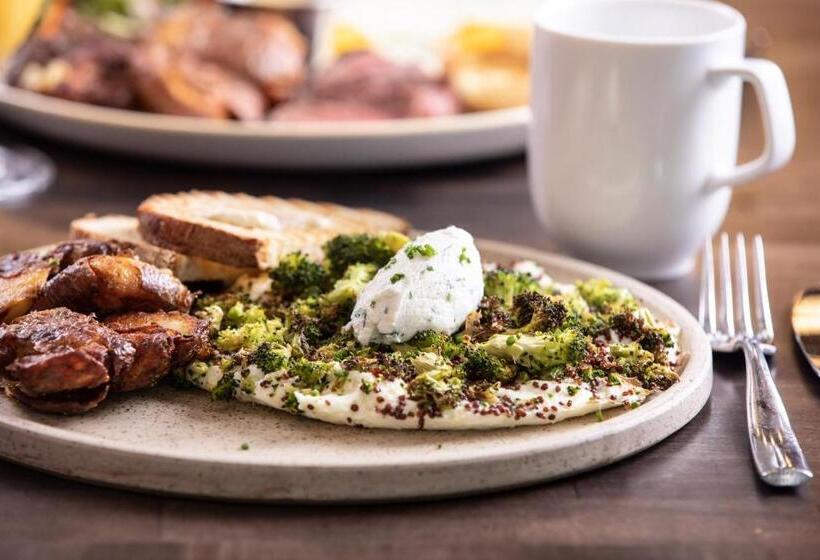 هتل Loews Chicago