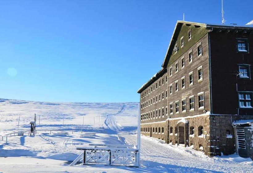 هتل Luční Bouda