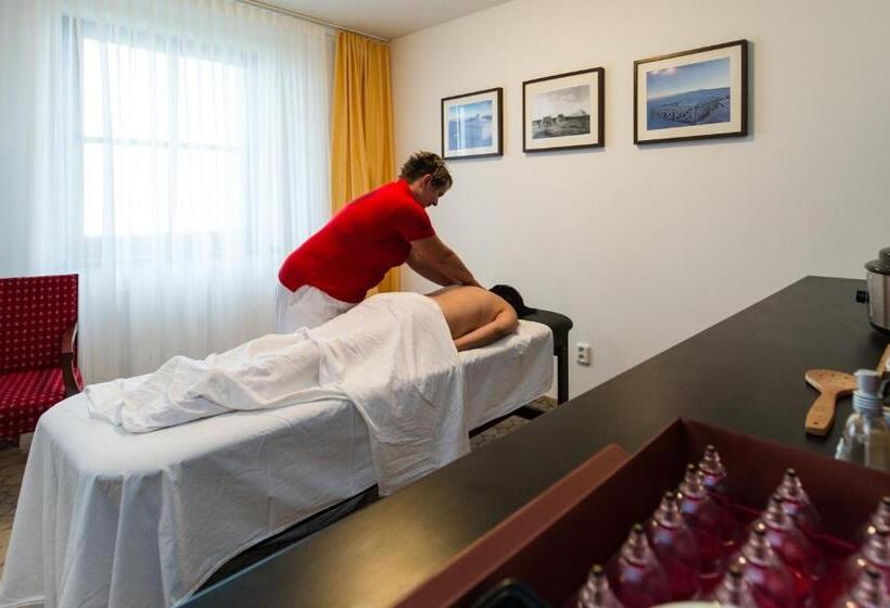 هتل Luční Bouda