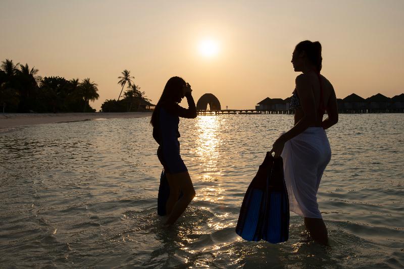 호텔 Maafushivaru Island Resort