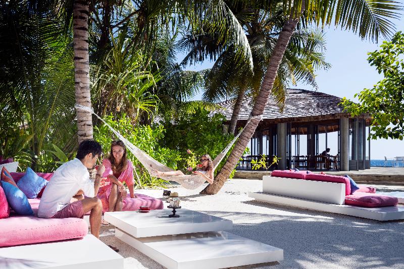 호텔 Maafushivaru Island Resort