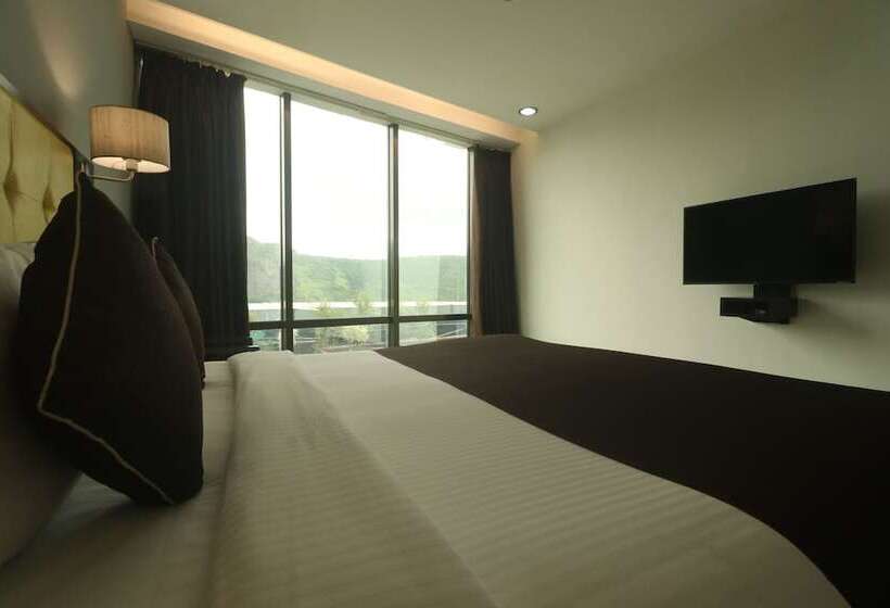 בית מלון כפרי Mumbai House Airoli, Navi Mumbai