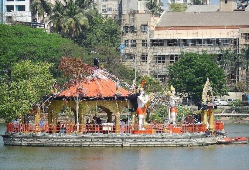 בית מלון כפרי Mumbai House Airoli, Navi Mumbai