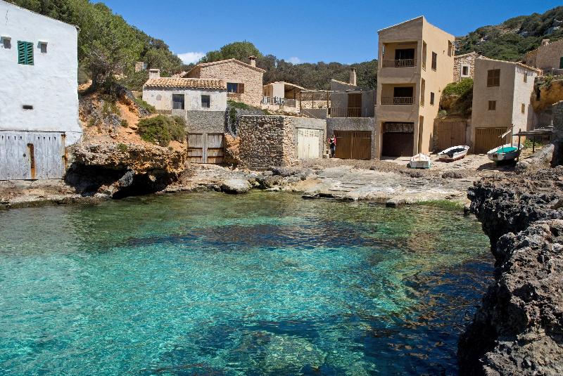 هتل Marblau Hostal