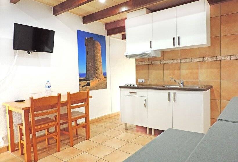 هتل Marblau Hostal