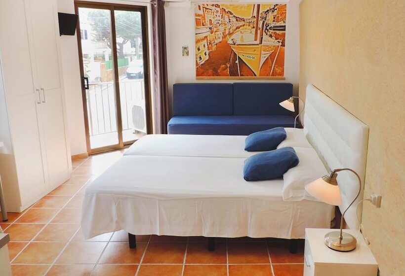 هتل Marblau Hostal