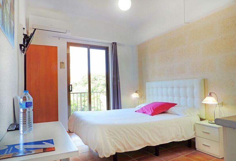 هتل Marblau Hostal