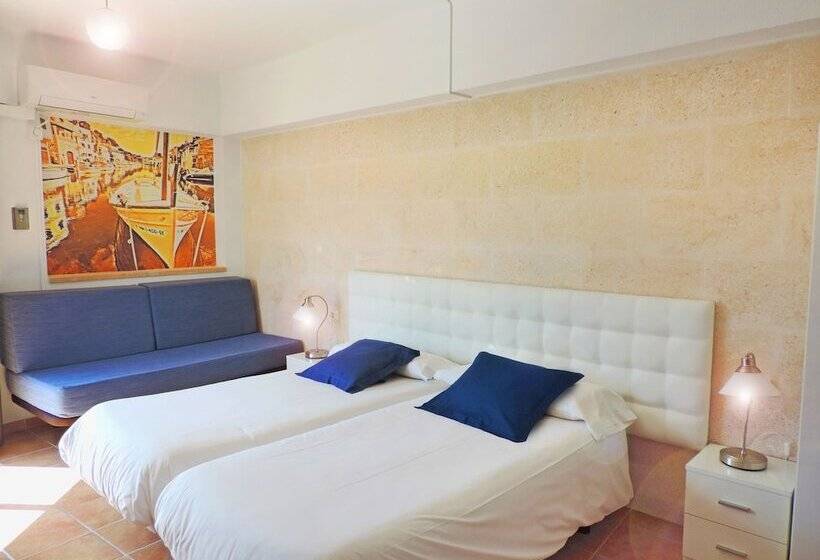 هتل Marblau Hostal