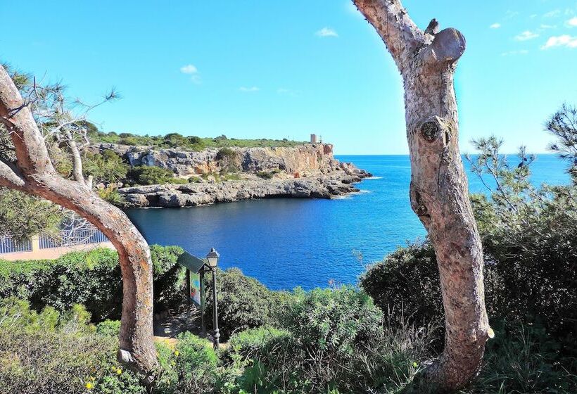 هتل Marblau Hostal