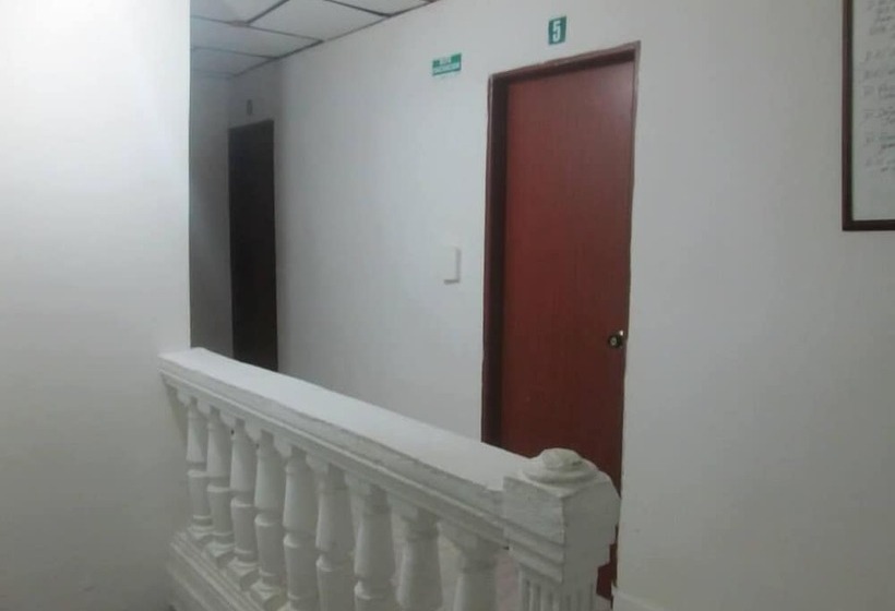 בית מלון כפרי Maroel