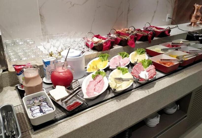 Master Gold Hotel Express