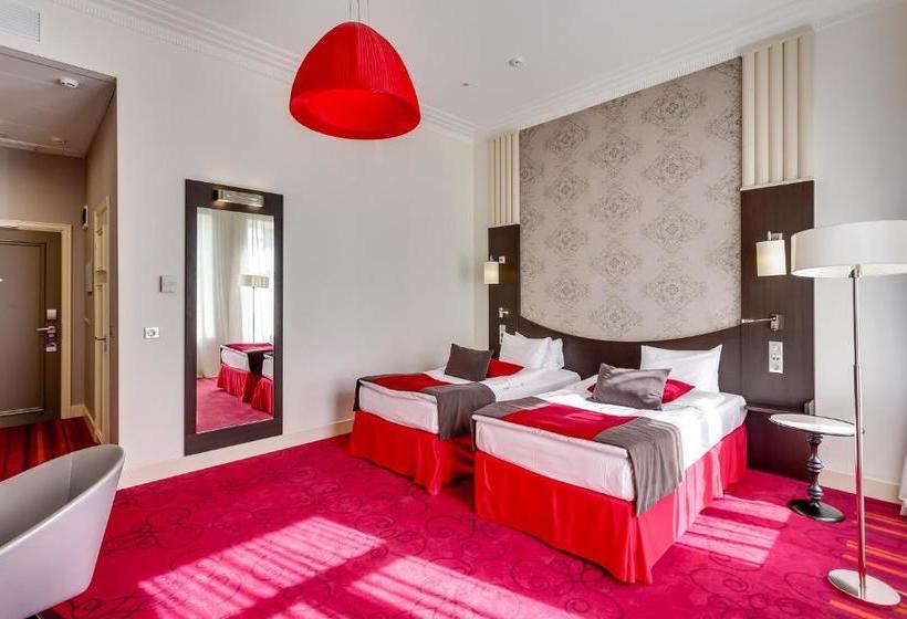 ホテル Mercure Rostovondon Center