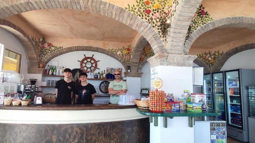 בית מלון כפרי B&b Negresco