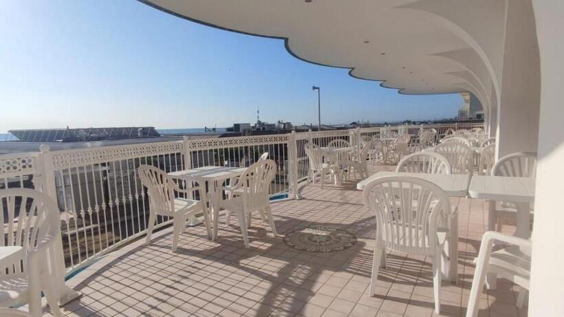 בית מלון כפרי B&b Negresco