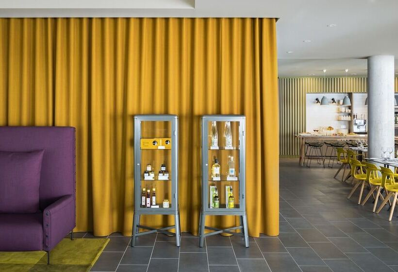 Okko Hotels Grenoble Jardin Hoche