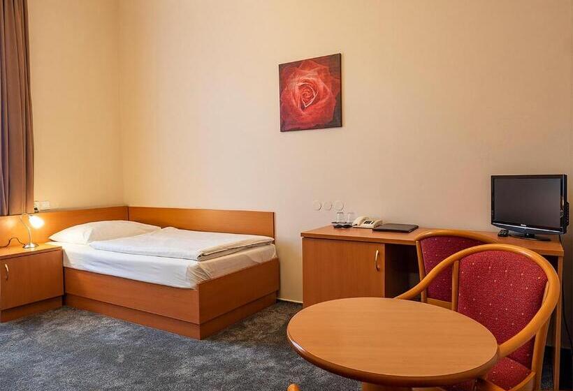 酒店 Olympia česká Lípa