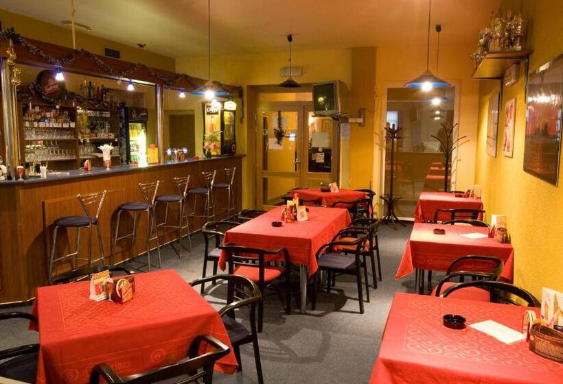 酒店 Olympia česká Lípa