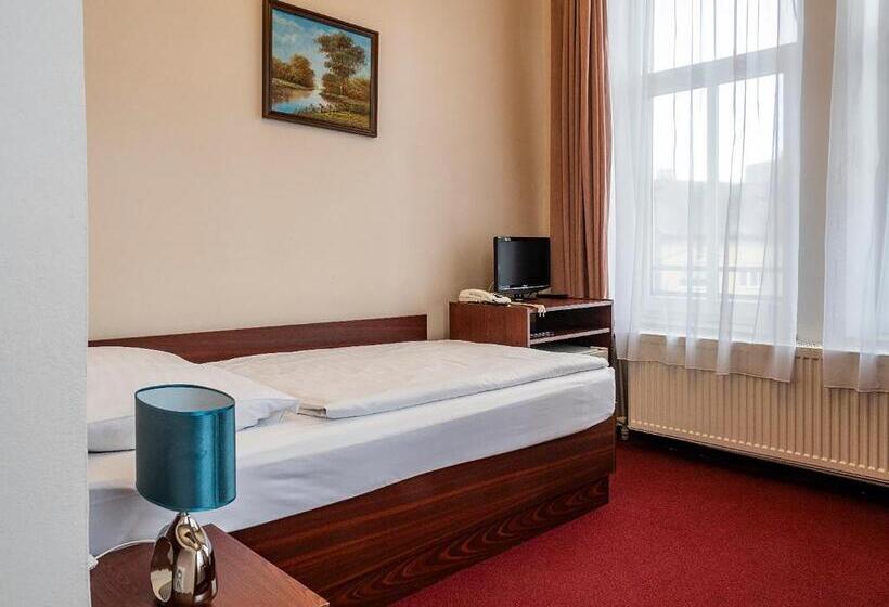 酒店 Olympia česká Lípa