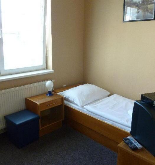 فندق Penzion šenk Pardubice