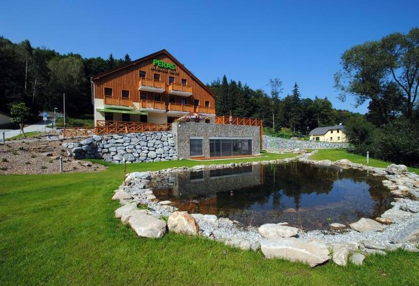 酒店 Peras Wellness