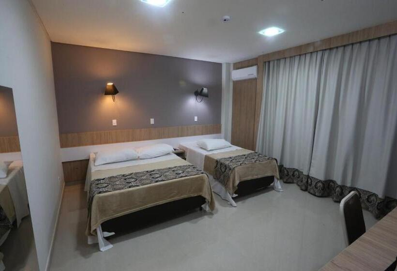 Отель Plaza Cascavel