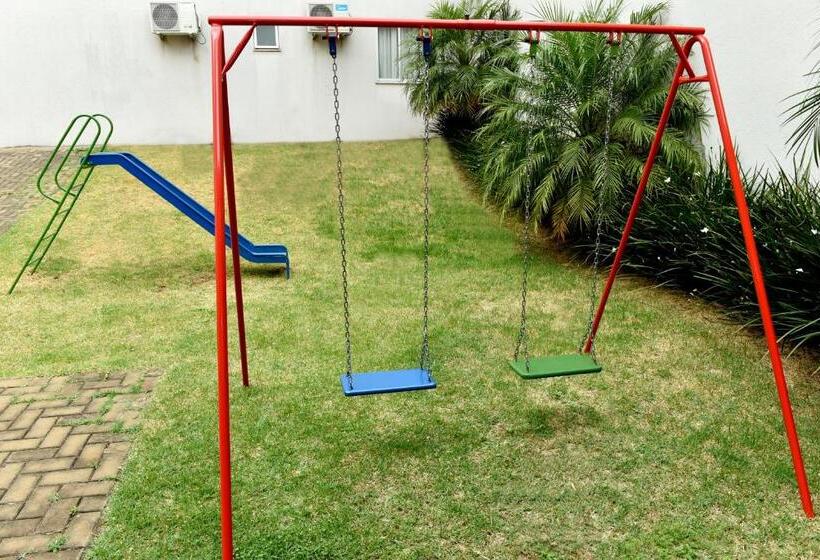 Отель Plaza Cascavel