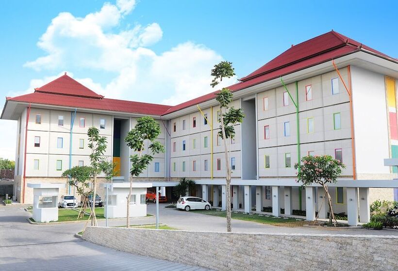 Pop! Hotel Denpasar   Bali