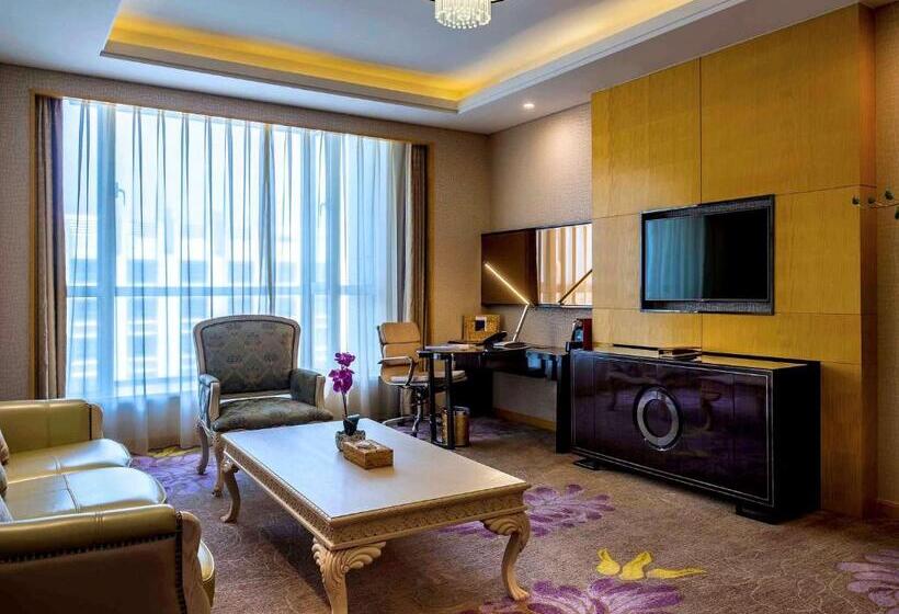 فندق Pullman Qingdao Ziyue
