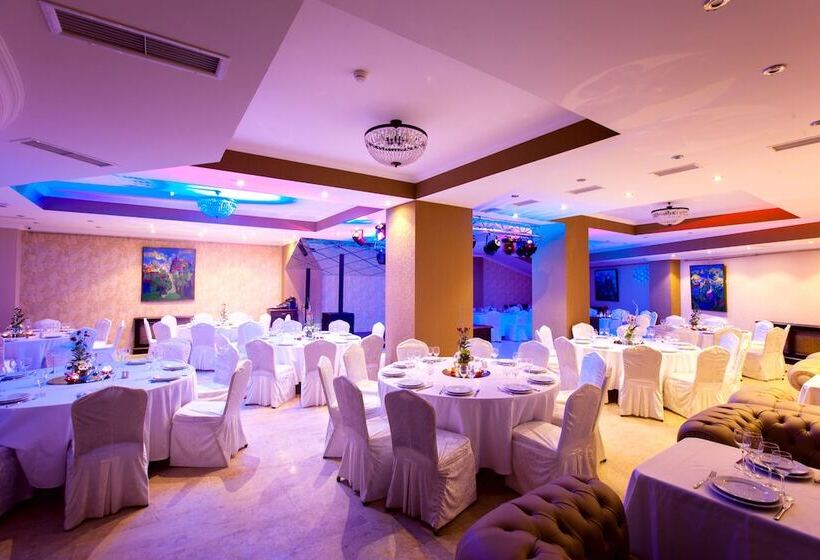 هتل Tbilisi Laerton