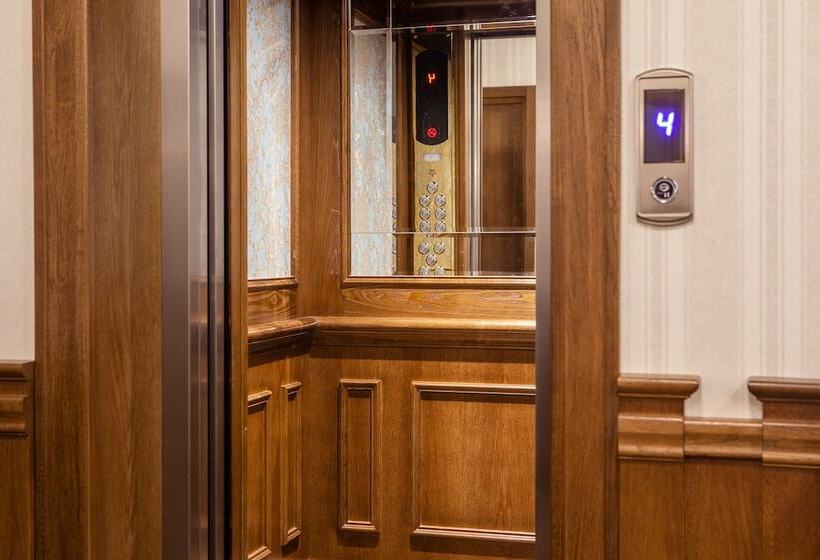 هتل Tbilisi Laerton