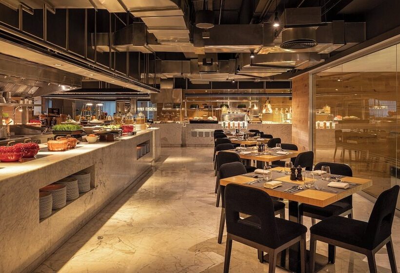 Sheraton Grand Hotel, Dubai