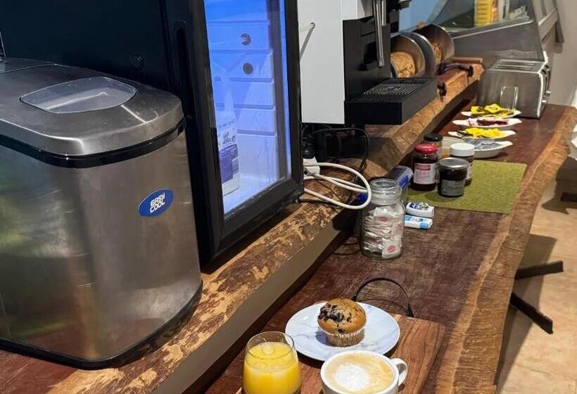 هتل Sinclairs Country Retreat