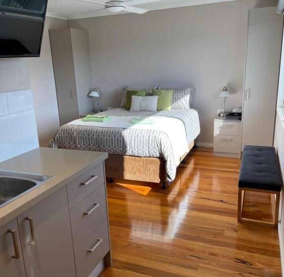 هتل Sinclairs Country Retreat