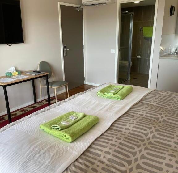 هتل Sinclairs Country Retreat