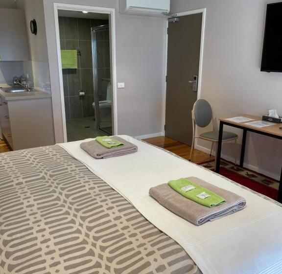 هتل Sinclairs Country Retreat