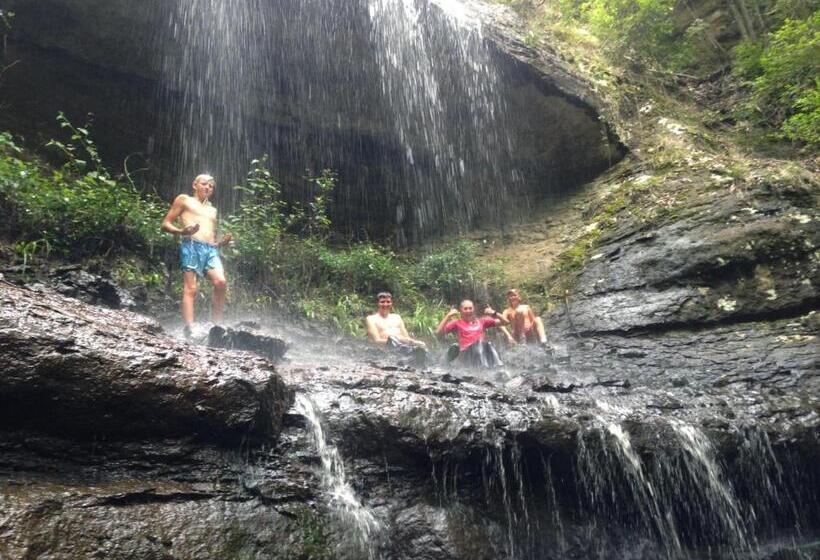 هتل Sinclairs Country Retreat