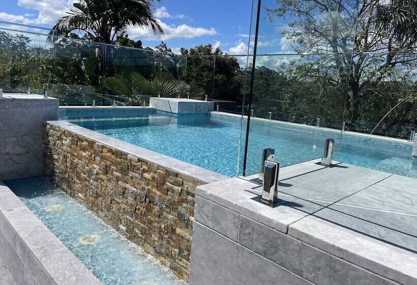 هتل Sinclairs Country Retreat