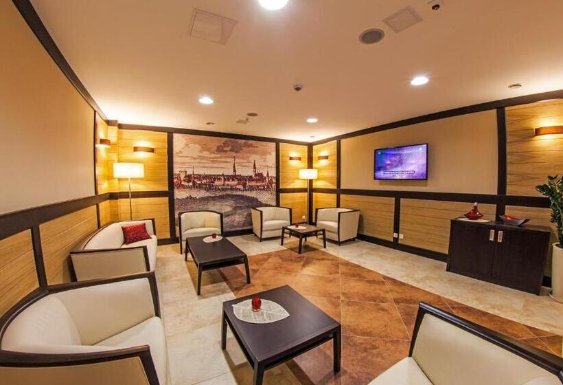 בית מלון כפרי Skarbek