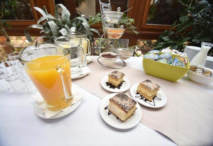 בית מלון כפרי Skarbek