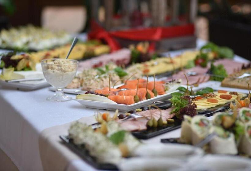 בית מלון כפרי Skarbek