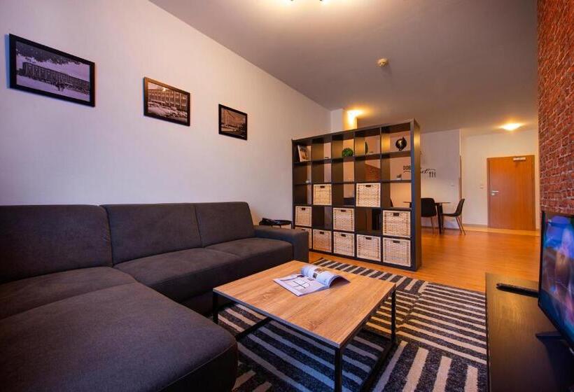 ホテル Spolcentrum