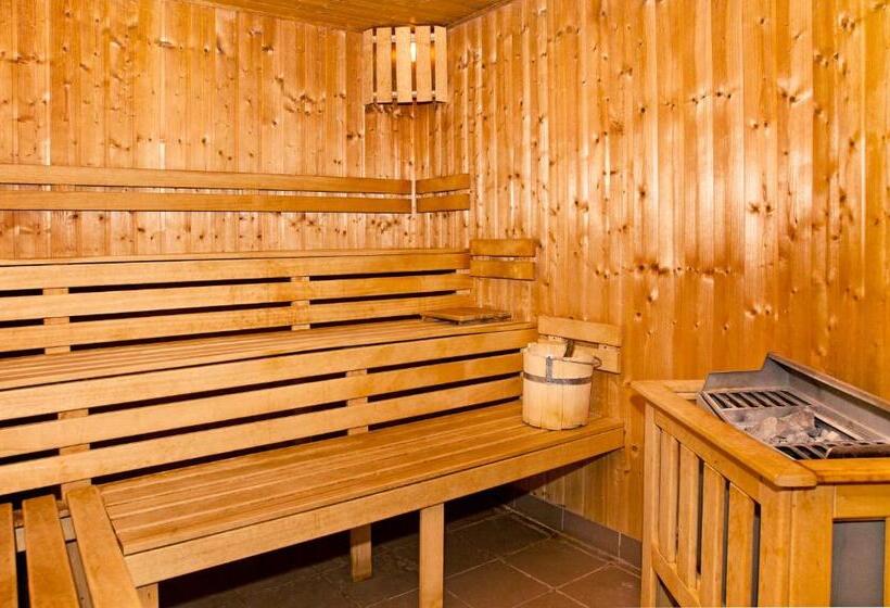 ホテル Spolcentrum