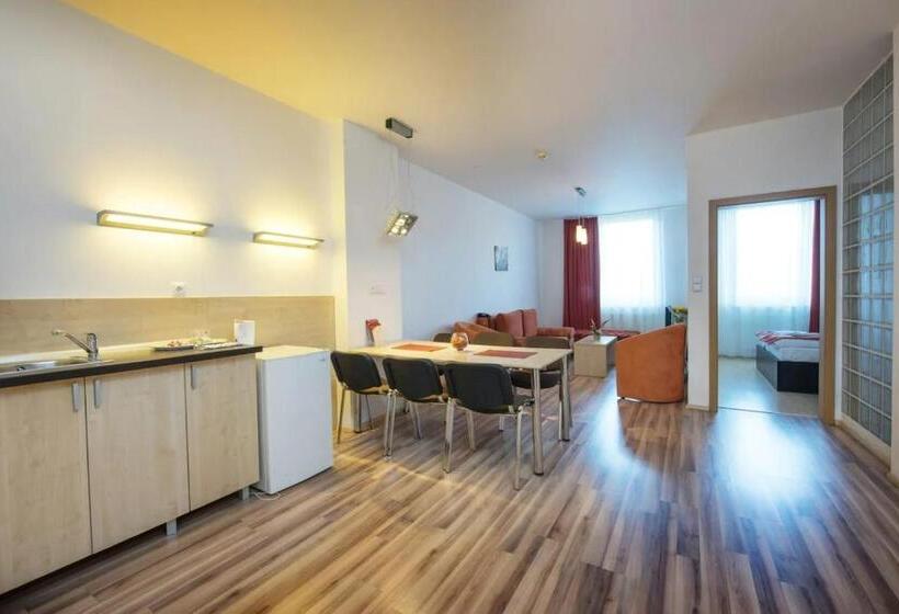 ホテル Spolcentrum