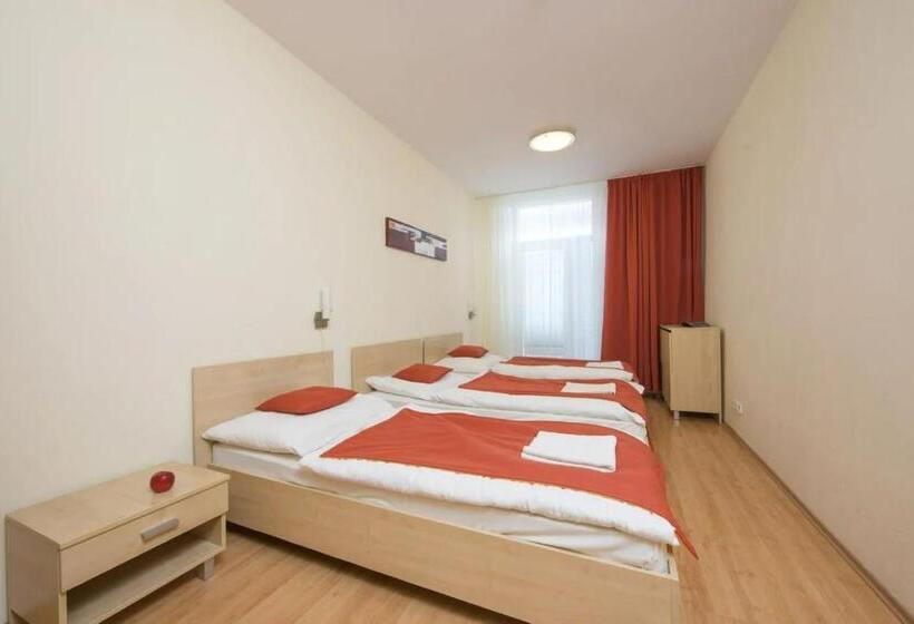 ホテル Spolcentrum