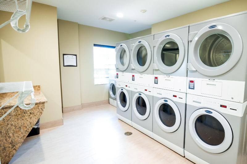 בית מלון כפרי Staybridge Suites Plano   Legacy West Area, An Ihg