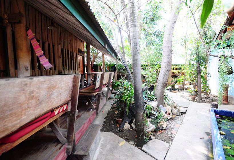 Отель Sukhothai Guest House