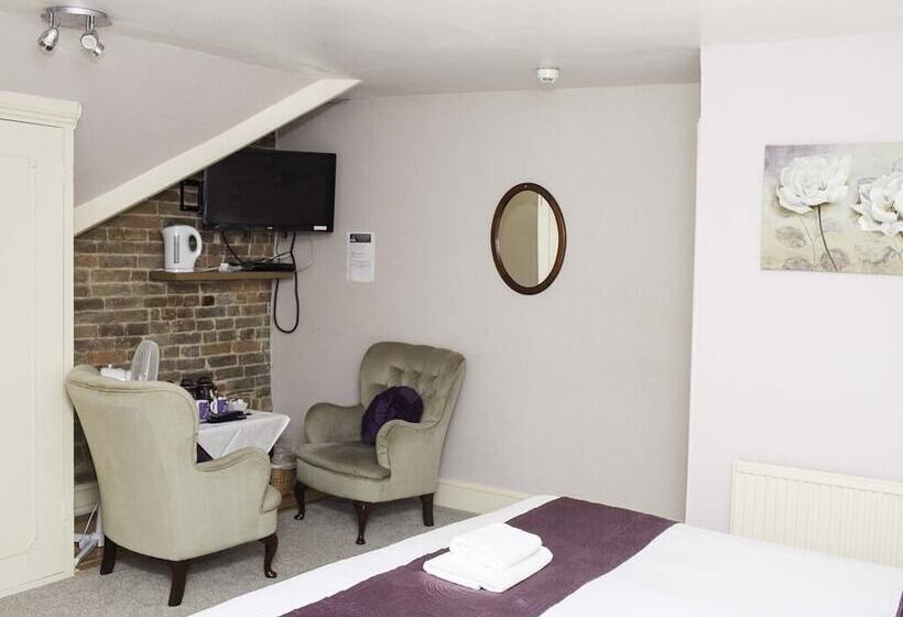 בית מלון כפרי The Castle Inn